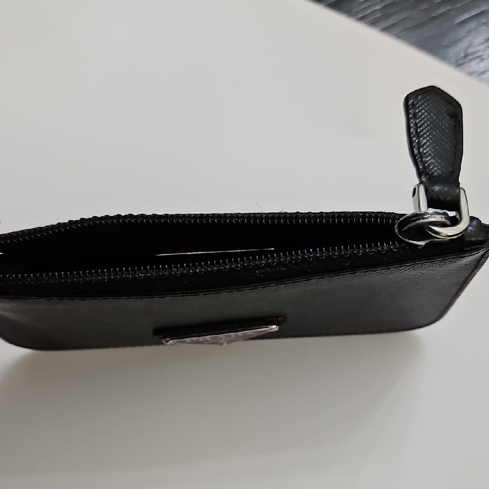 Prada Black Leather Key Pouch - Picture 4 of 16